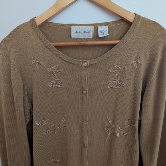 VINTAGE Cardigan - Picture 3 of 3